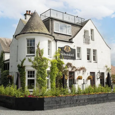 Abbotsford Hotel Отели рядом с достопримечательностью «Библиотека Карнеги»