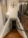 Five-Star Historic Boyd Harvey Carriage House 2 Bedroom Home by Redawning Hotels in Lenoir City