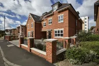 Viridian Apartments in Maidenhead Serviced Apartments - Imperial Court Các khách sạn gần RBWM Maidenhead Library