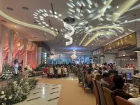 Pinehurst Golf Club and Hotel Hotels in Sam Khok