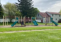 Breathtaking Lake Views and Cozy Outdoor Space - Stunning Urban Retreat