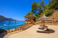 Private Island-Style Ultra Luxury Villa Estate