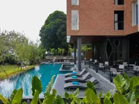 Vela Dhi Nakhon Phanom - Romantic