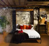 Rare River Street w/Balcony, Historic, Luxury, Affordable, 2/2, Loft STVR00088