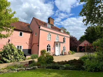 The Cottage Guest House Các khách sạn ở Stansted Airport & Nearby