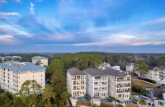 Sleeps 24 Private Beach Boardwalk Infinity Pool 20 Bradley Cir by AvantStay 酒店