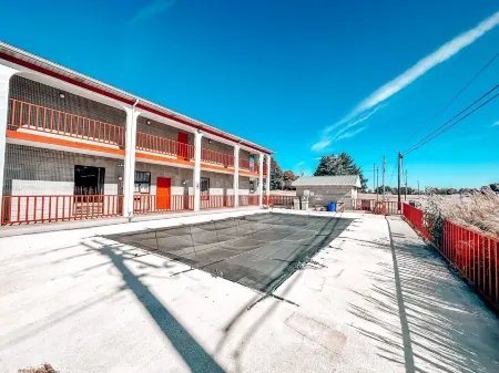 Laker Inn Отели в г. Джеймстаун