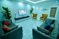 Hendon Luxury Apartment