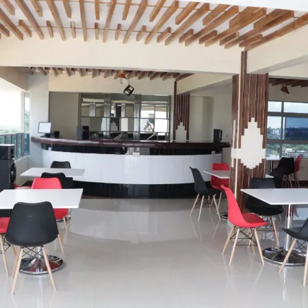 Paraiso Gardens Hotel Wote Town