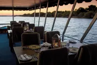 Room in Villa - Zambezi Family Lodge - Leopard Room