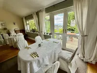 Robin Hill House Heritage Guest House - Breakfast