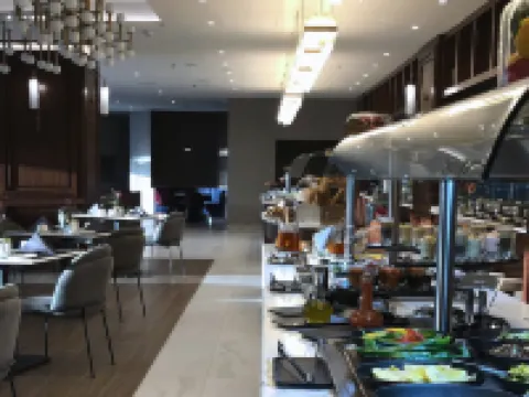 โรงแรมราดิสัน บลู, อัมมาน แกลเลอรี มอลล์ โรงแรมในอัมมาน