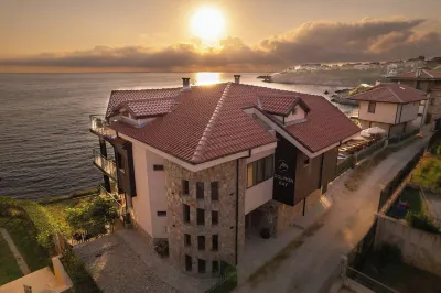 DOLPHIN BAY BOUTIQUE COMPLEX Sozopol Hotels near The magical place