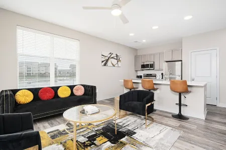 Sora, The Loft Отели в г. Уорт Тауншип