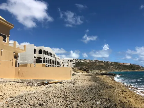 Oceanfront 2 Bedroom Villa in Guana Bay Sint Maarten; Ocnfrt Deck