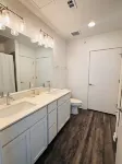 Cozy apartment in pleasant Leander with WiFi, AC Hotels in Leander