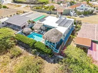 Luxury Modern Villa-Pool, Ocean View Deck, In/Outdoor Kitchen, 5min to the beach