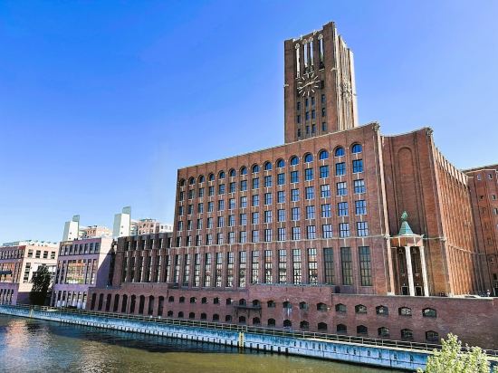 "IDEAL" - Berlin for Two