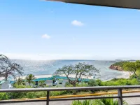 Ocean View, Spacious Condo next to Pool Hotels in Southside