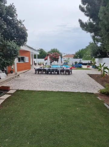 Villa in Aroeira / Verdizela - Pool, Beach, Surf, Golf
