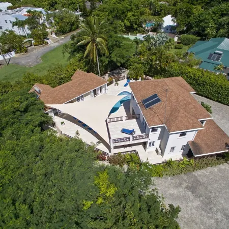 Luxury 6 Bed Villa With Pool, Mullins Bay