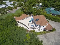 Luxury 6 Bed Villa With Pool, Mullins Bay Các khách sạn ở 