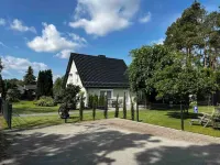 Great detached house in a quiet, green location (by a grove) Hotels in Zehdenick