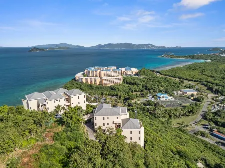 1BR/1BA w/Amazing Views-Perfect Location!  Private & Intimate Sea LaVie