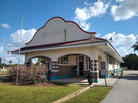 Charlotte Harbor Sunny Retreat