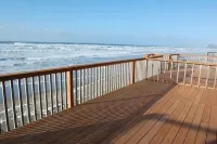 Purple Moon #1 - Beautiful Beachfront home with private access to the beach