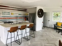 WrigleyVilla, Beach Villa That's Actually On The Beach
