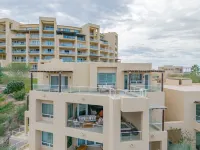 Villa Bittos Oceanview Golf Cart & Jacuzzi Retreat