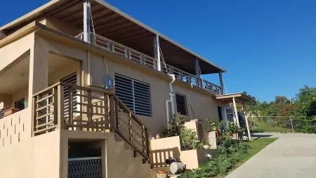 Beautiful Views and Fresh Trade Wind Breezes