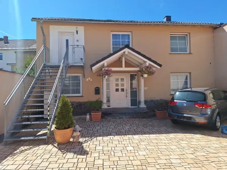 Zur Alten Scheune Nähe Nürburgring und Mosel Familien/ Haustiere Willkommen Отели в г. Майен-Кобленц