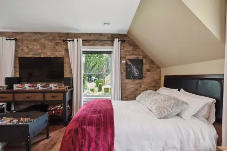 Loft Avec Foyer, Billard, Cinéma Maison et + Отели в г. Мейгог