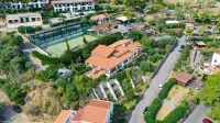 PANORAMIC VILLA ON THE SEA WITH POOL