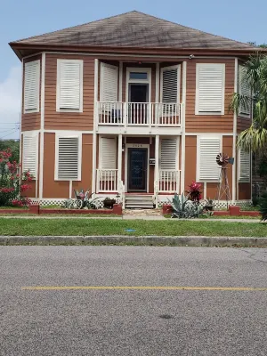 The Boho Suite at Hattie's Place, Too! 갤버스턴 아일랜드 컨벤션 센터 앳 더 샌 루이스 리조트 주변 호텔