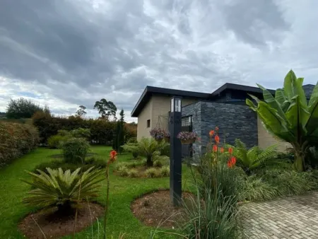 mansion palms Отели в г. Энвигадо