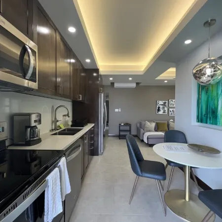 VIVA 301 in the heart of San Pedro