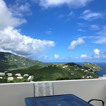 Newly renovated. 2BR 2BA - "A Little Vitamin Sea" with amazing views