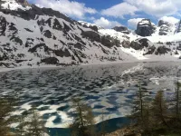 South facing chalet in the Mercantour park