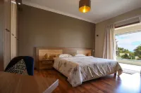 Apartment facing the Beach  호텔