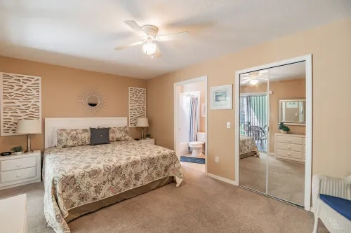 Sleeps 10! Gorgeous Decor, Htd Pool, Near Dis, LOW RATES!