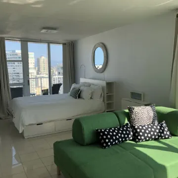 Chic Bright Beautiful Studio with Ocean View CONDADO and parking