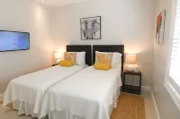 Oceanview Luxury villa w/Pool/jacuzzi/tennis in gated community with gym