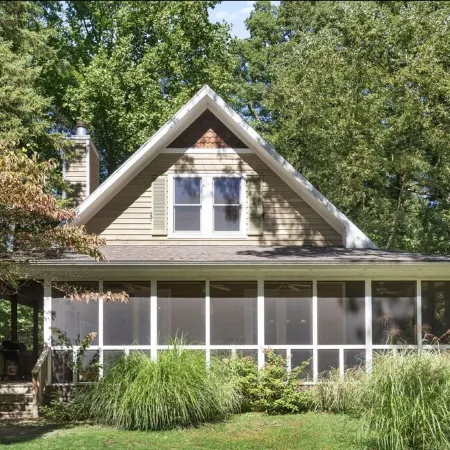Oak Dunes - Walk to the beach from this Cozy home
