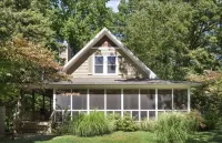 Oak Dunes - Walk to the beach from this Cozy home - 3-Star