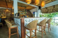 Pearl Bay Villas - بار