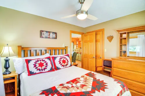 Unwind Near the Lake Fire Pit Marina Nearby - 3-Star