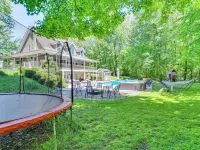 Huge Family Home w/ Pool - 13 Mi to Lake Michigan! Hotels in LaPorte County